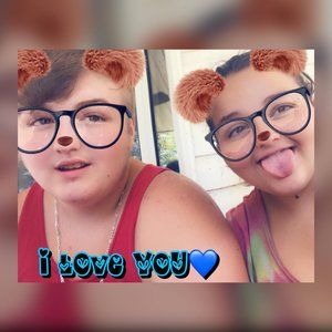 Meet your Posher, Lexie